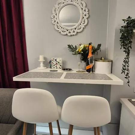 Est Nditions * Craiova